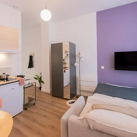 Modern In The 10th District Appartamento Parigi